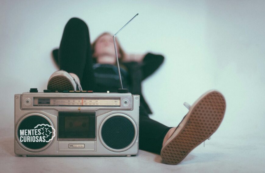 Descubriendo el mundo a través de la Radio: Un experimento familiar con Onda Media
