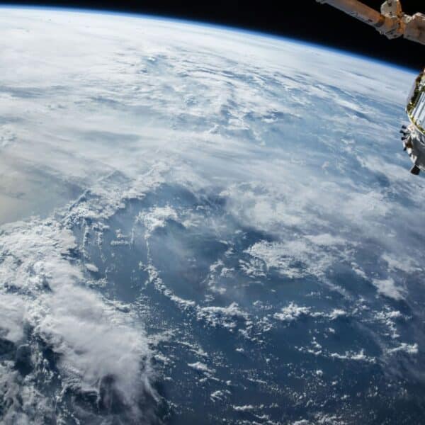 Starlink y otras redes de satélites pueden amenazar la capa de ozono